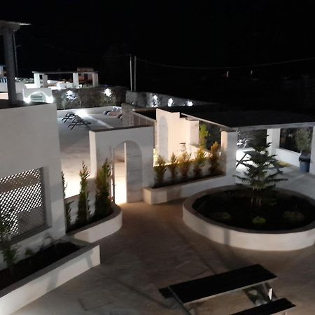 Sea Paradise Villas - Seaside & Private Jacuzzi Ia Exterior foto